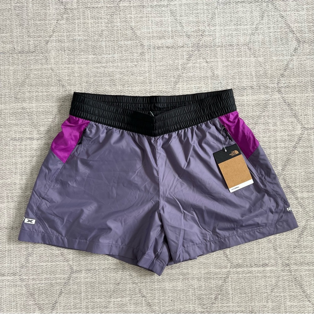 North Face Windwall Women’s Purple Camping Hiking Summer Nylon Shorts LARGE NEW